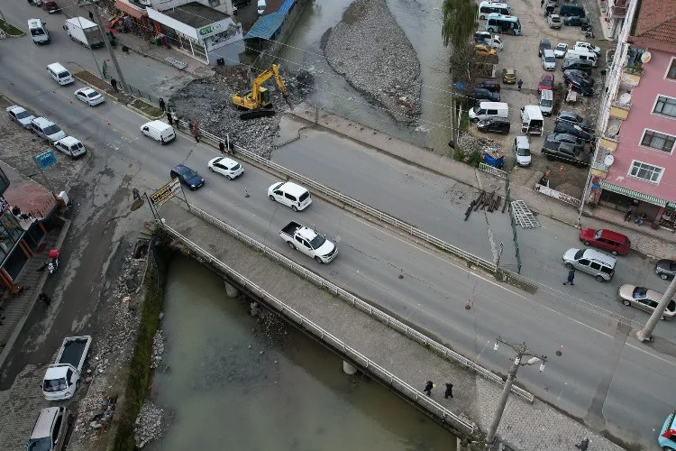 Selin vurduğu Çayeli'nde taşkına neden olan köprülere yıkım kararı