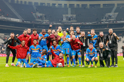 Göztepe'den 100'üncü yılda tarihi galibiyet