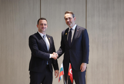 Bakan Bayraktar, Bulgaristan Enerji Bakanı Stankov ile bir araya geldi