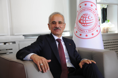 Bakan Uraloğlu: Elektrikli araç şarj istasyonu sayısı 11 bin 37'ye yükseldi