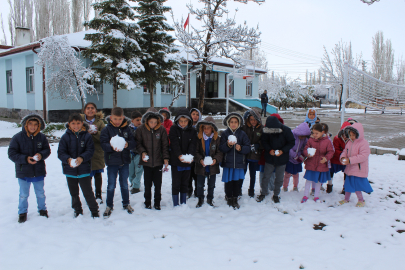 Aksaray’da kar yağışı /Video eklendi