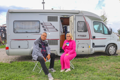 Karavanla Türkiye turuna çıkan Polonyalı çift, Diyarbakır’a hayran kaldı