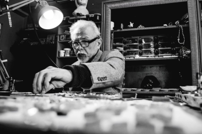 Sedefkar Zafer Karazeybek hayatını kaybetti