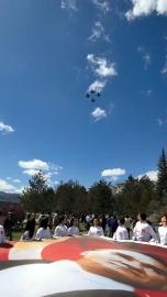 Savaş uçaklarının gösterisi ilgiyle izlendi