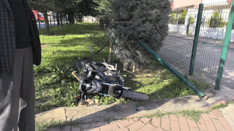 Bursa'da iki motosiklet çarpıştı; 3 yaralı