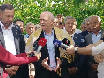 TZOB Genel Başkanı Bayraktar: Zirai dondan bazı ürünler yüzde 100 zarar gördü