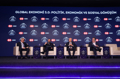 Global Ekonomi 5.0 panelinde küresel belirsizlikler ve yönetimi ele alındı
