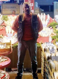 Sokak ortasında av tüfeği ile vurularak öldürüldü