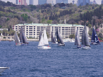 Cumhurbaşkanlığı 6'ncı Uluslararası Yat Yarışları'nın Çanakkale etabı deprem sebebiyle ertelendi / Fotoğraf eklendi