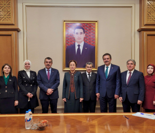 Bakan Tekin, Türkmenistan'da temaslarına devam ediyor