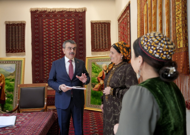 Bakan Tekin, Türkmenistan'da temaslarına devam ediyor