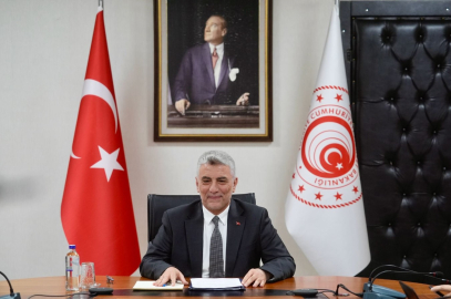 İstanbul - Ticaret Bakanı Bolat, ABD Ticaret Bakanı Lutnick ile çevrimiçi görüşme gerçekleştirdi