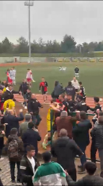 Samsun'da Süper Amatör Lig maçında ortalık karıştı: Futbolcular birbirine girdi / Video eklendi