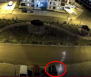 Park halindeki araçtaki yangına havai fişek neden olmuş