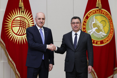 Kırgızistan Cumhurbaşkanı Caparov, TBMM Başkanı Kurtulmuş'u kabul etti / Video eklendi