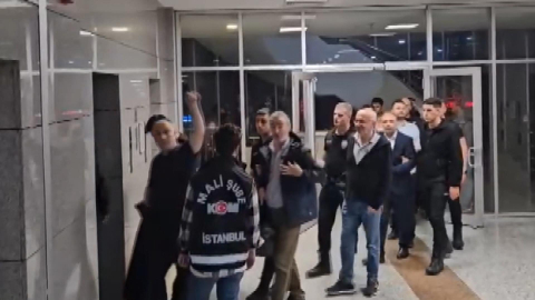 İstanbul - İBB’ye yönelik operasyonda 25 kişi tutuklandı