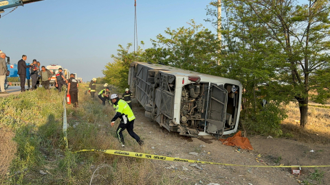 Konya'da otobüs kazası: 1 ölü, 10'u ağır 23 yaralı -1 /Görüntü eklendi