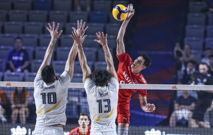 A Milli Erkek Voleybol Takımı, Ukrayna'ya 3-0 mağlup oldu