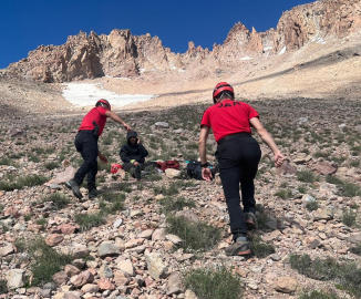 Erciyes’te mahsur kalan 2 dağcı kurtarıldı