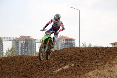 MXGP Türkiye’de ikinci gün heyecanı