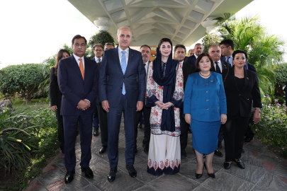 TBMM Başkanı Kurtulmuş, Pencap Eyaleti Başbakanı Şerif ile görüştü