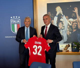 Başkan Hacıosmanoğlu, İtalya Futbol Federasyonu Başkanı Gravina'ya ziyarette bulundu