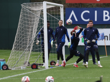 Trabzonspor’da Çaykur Rizespor maçı hazırlıkları sürüyor