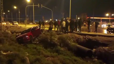 Hatay'da iki otomobil çarpıştı: 3 yaralı