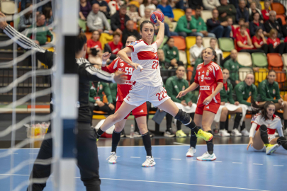 A Milli Kadın Hentbol Takımı, Macaristan’a yenildi