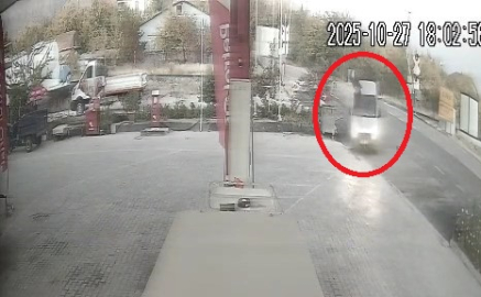 Eniştesine araçla çarpıp kaçtı; o anlar kamerada