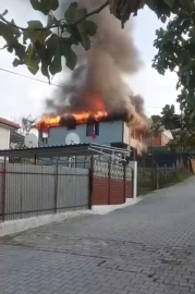 Yalova’da 2 katlı evde yangın