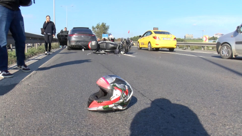 İstanbul - Eyüpsultan'da otomobile çarparak yaralanan motosiklet sürücüsü için seferber oldular