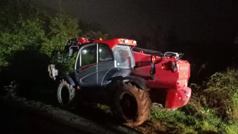 İş makinesi çalan 2 şüpheli yakalandı; hırsızlık kamerada