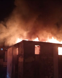 Gaziantep’te 3 katlı binada yangın