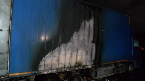 İstanbul -Kuzey Marmara Otoyolu’nda seyir halindeki kamyon alev aldı