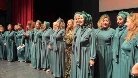 İstanbul – Avcılar’da anneleri söyledi, engelli çocuklar eğlendi