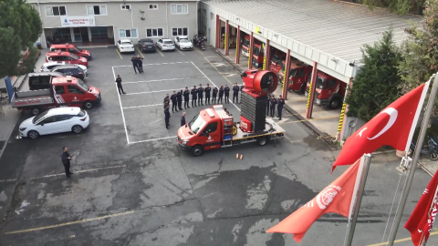 İstanbul - İstanbul'da 78'i kadın 591 yeni itfaiyeci uygulamalı eğitimlerin ardından iş başı yapacak
