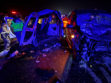 Mardin’de 3 aracın karıştığı kazada 3 ölü, 6 yaralı