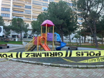 Çocuk parkında 'yan bakma' kavgası; 1 ölü, 1 yaralı