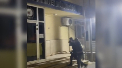 İstanbul- Ümraniye'de Atatürk’ün portresine tüküren kurye gözaltına alındı