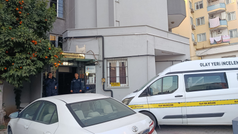 Parasını ödediği evi alamayınca müteahhidin oğlunu öldürüp, yaşamına son verdi