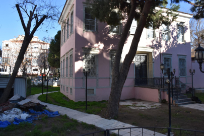 Latife Hanım Köşkü'nün bakımsızlığı tepkilere neden oldu / Ek fotoğraflar