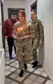 Jandarmadan bedensel engelli Doğanay’a doğum günü sürprizi