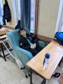 Konteynerdeki saldırıdan ölü numarasıyla kurtulan Nazif, 6 ay sonra ayağa kalktı