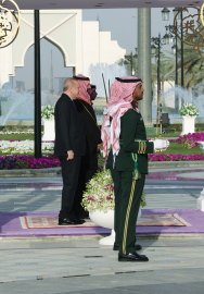 Cumhurbaşkanı Erdoğan, Suudi Arabistan’da resmi törenle karşılandı / Ek fotoğraf