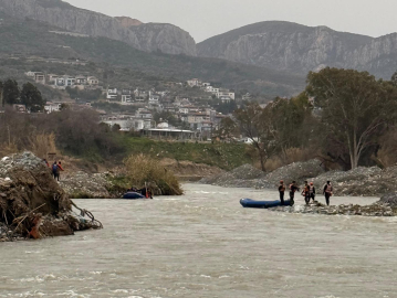 Asi Nehri’nde kaybolan Karakaya’yı arama çalışmaları 4’ncü gününde