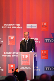 İş Bankası Genel Müdürü Hakan Aran, Turizm Yatırım Forumu'nda konuştu