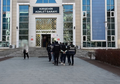 Kırşehir merkezli 4 ilde dolandırıcılık operasyonu: 4 tutuklama