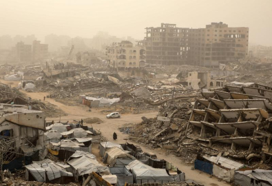 İsrail'in Gazze’ye düzenlediği saldırılarda 10 Filistinli hayatını kaybetti