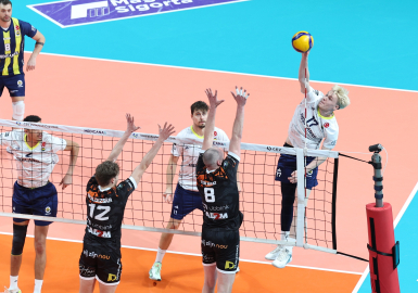 Fenerbahçe Medicana, CEV Kupası'nda çeyrek finale yükseldi